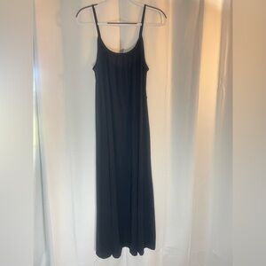 Black athletic style maxi dress Sweaty Betty Size 8 ( MISSING BELT)